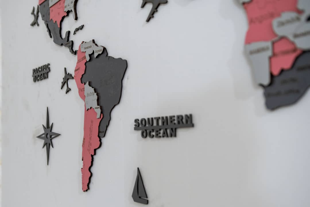 3D world map (model pink) - الصورة 8